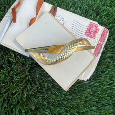 1980s Gold Twist Brooch Jewelry Bloomers and Frocks